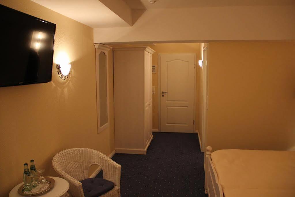 Hotel-Restaurant Holsteiner Hof Geesthacht Luaran gambar